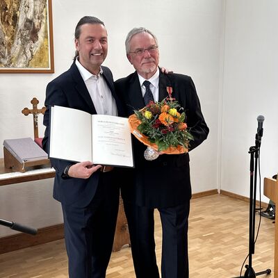 Bundersverdienstkreuz f&uuml;r Claus-Ulrich Heinke